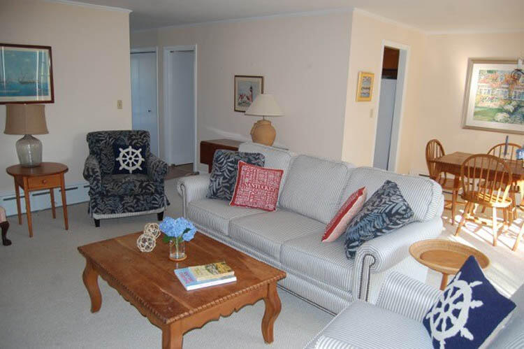 28 Derrymore Road photo 3