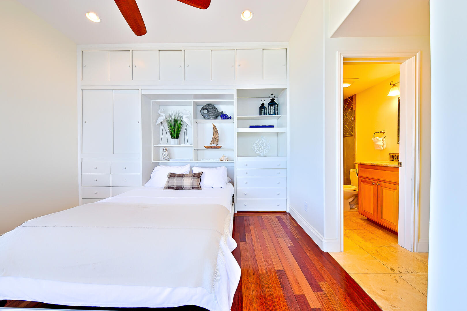 Beach Views | Photo 45