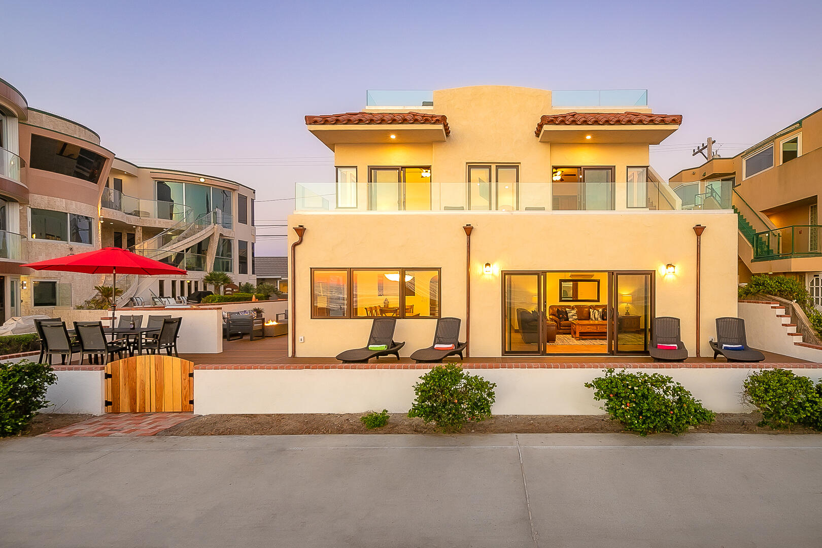 Oceanfront Villa Compound | Photo 26