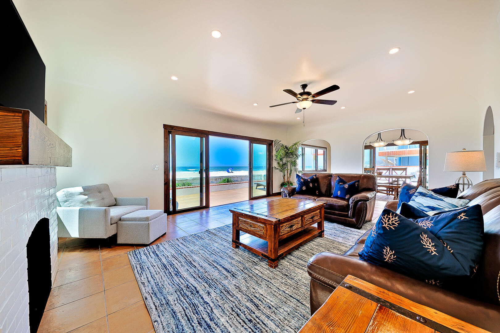 Oceanfront Villa Compound | Photo 14