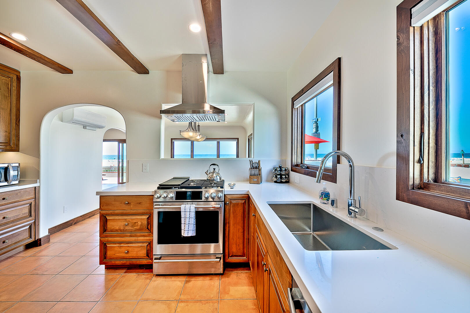 Oceanfront Villa Compound | Photo 18