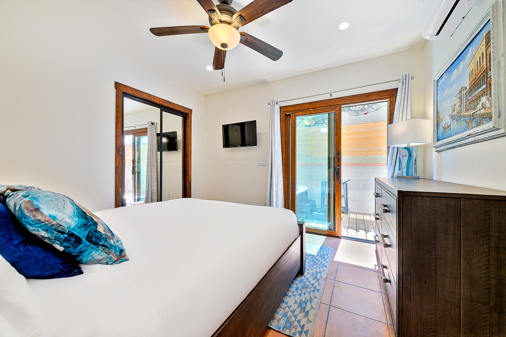 Oceanfront Villa Compound | Photo 34