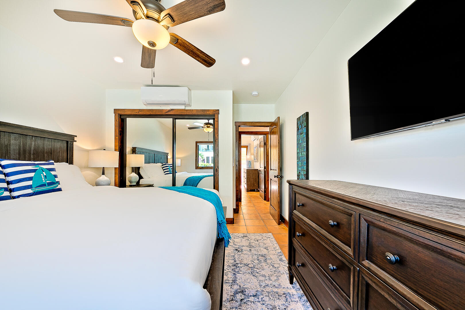 Oceanfront Villa Compound | Photo 29