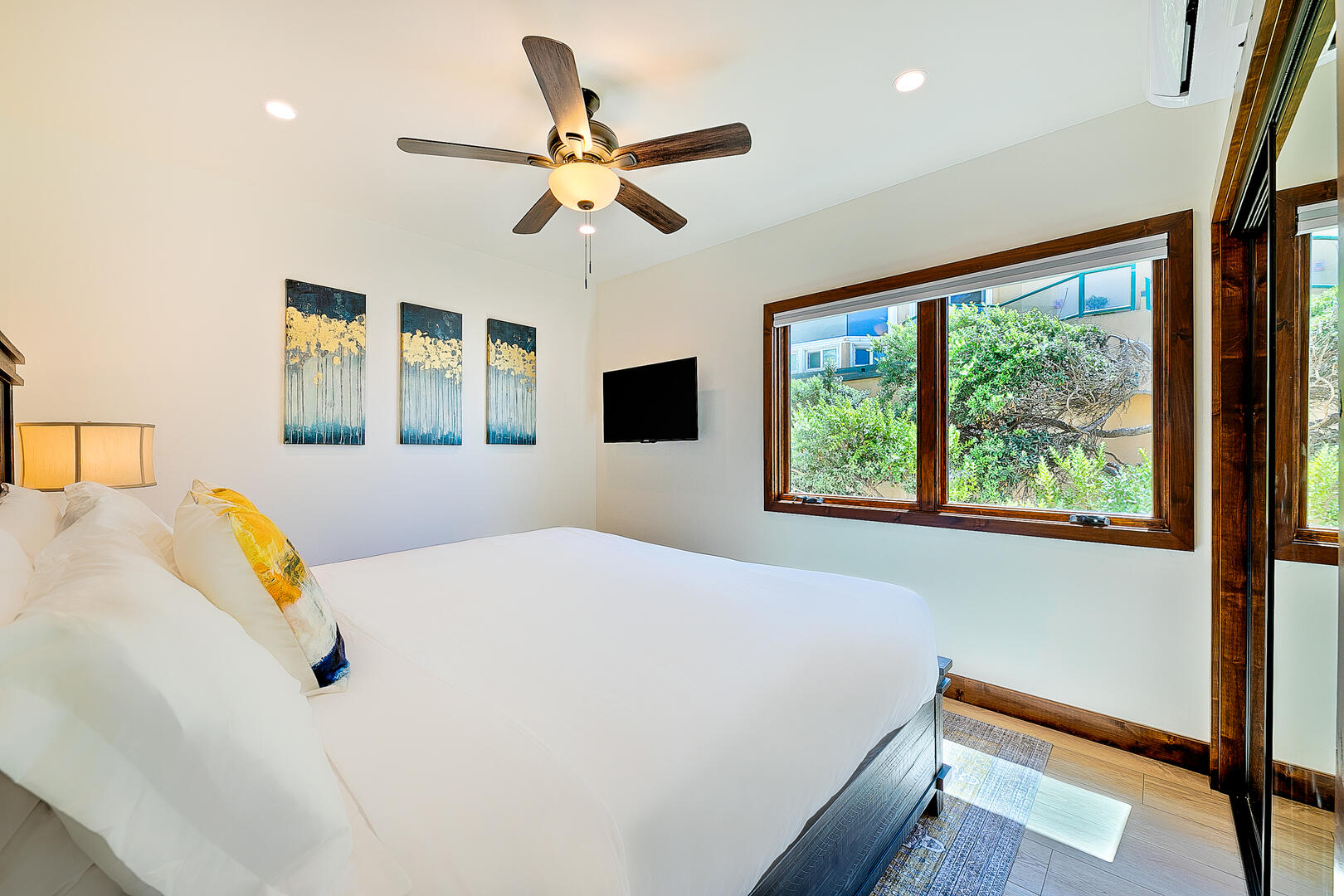 Oceanfront Villa Compound | Photo 57