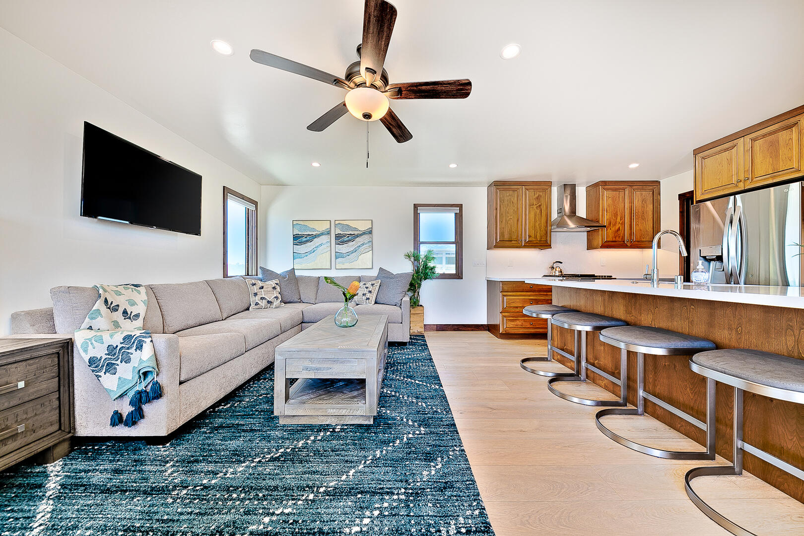 Oceanfront Villa Compound | Photo 74