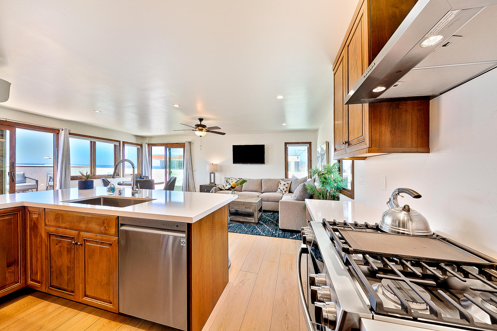 Oceanfront Villa Compound | Photo 78