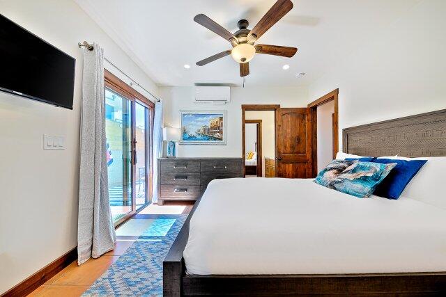 Oceanfront Villa Compound | Photo 26