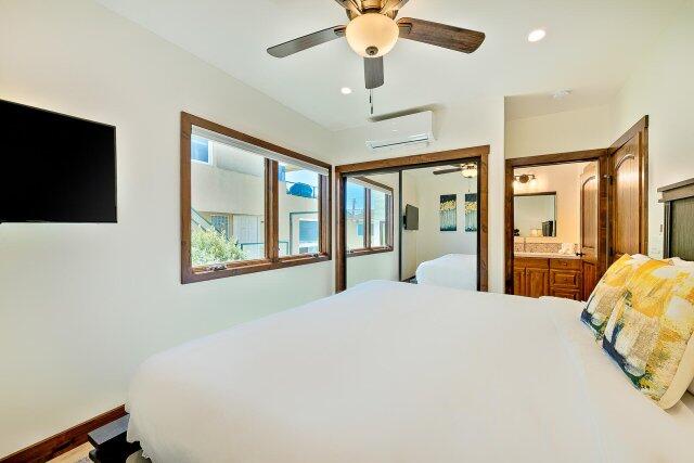 Oceanfront Villa Compound | Photo 46