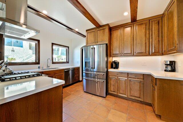 Oceanfront Villa Compound | Photo 8