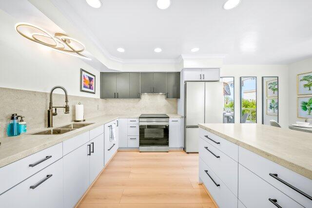 Breezy Bay View Nest | Photo 10