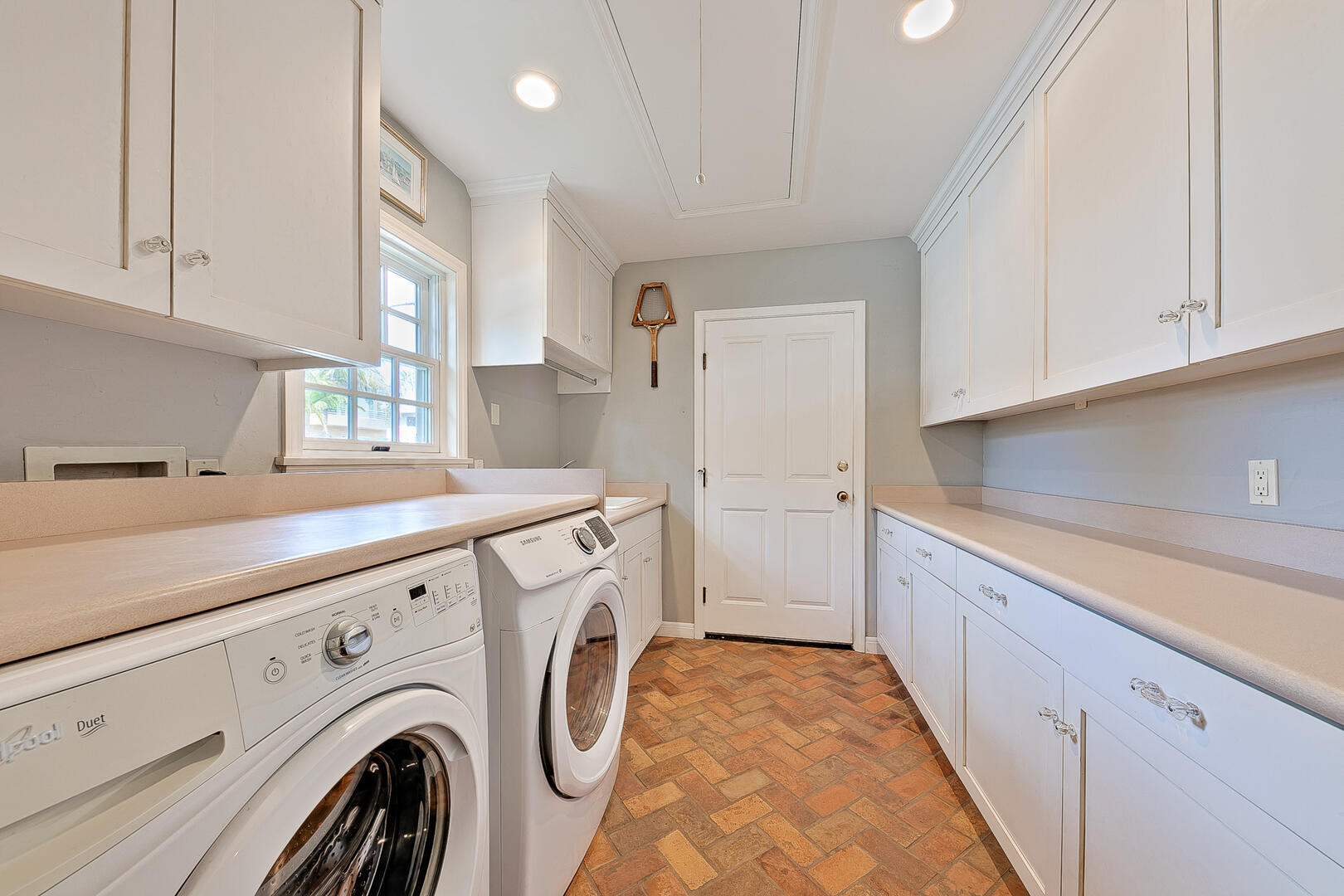 Crown Point Jewel | Photo 230