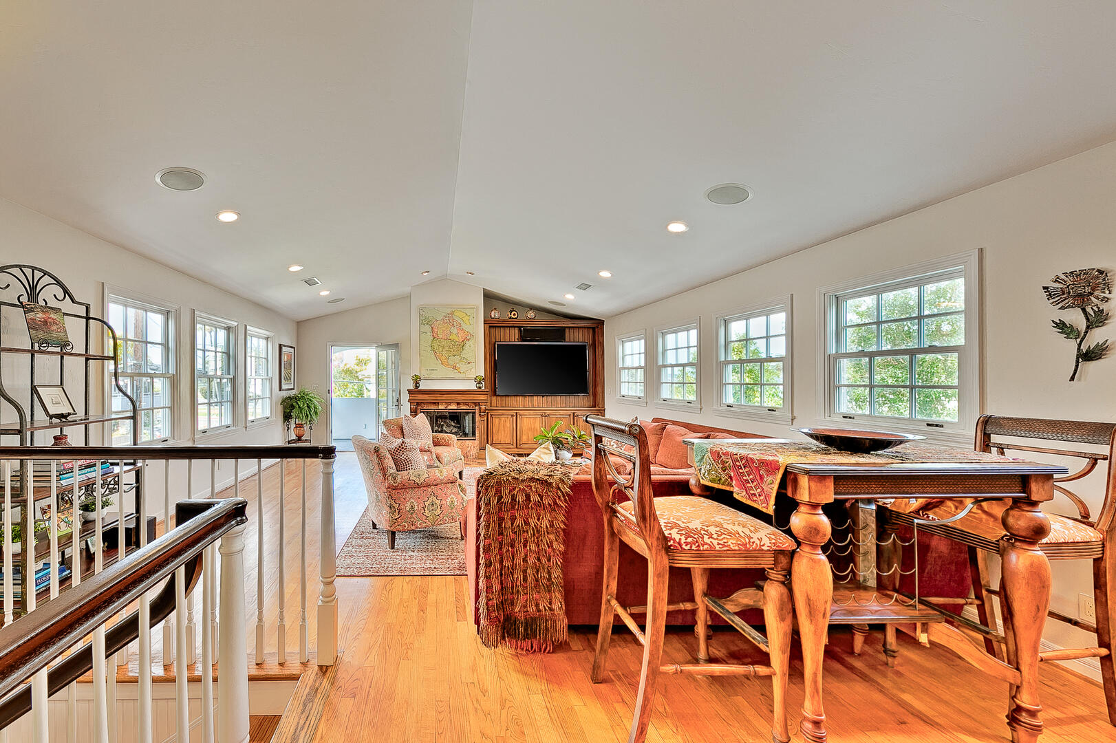 Crown Point Jewel | Photo 65