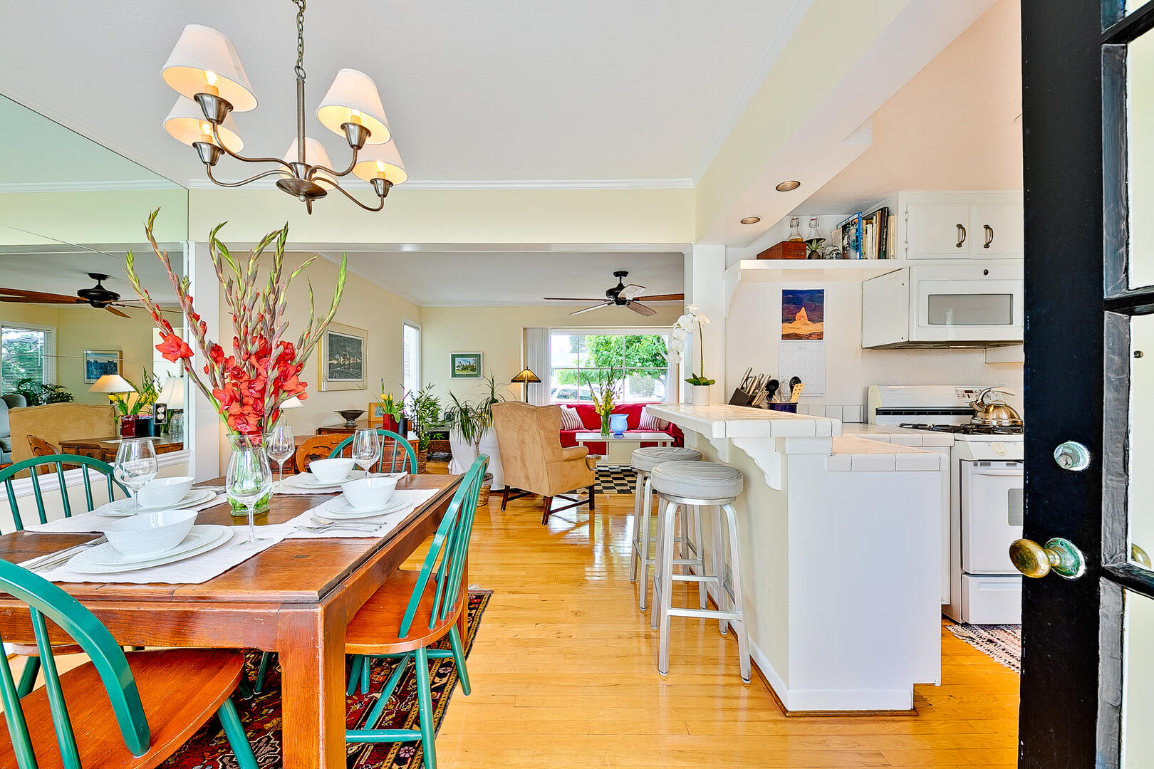 Sunny Gardens | Photo 23