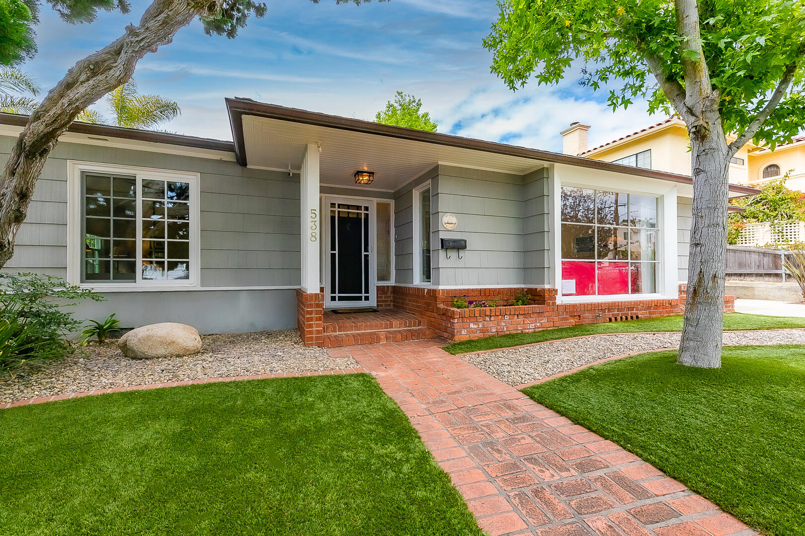 Sunny Gardens | Photo 2