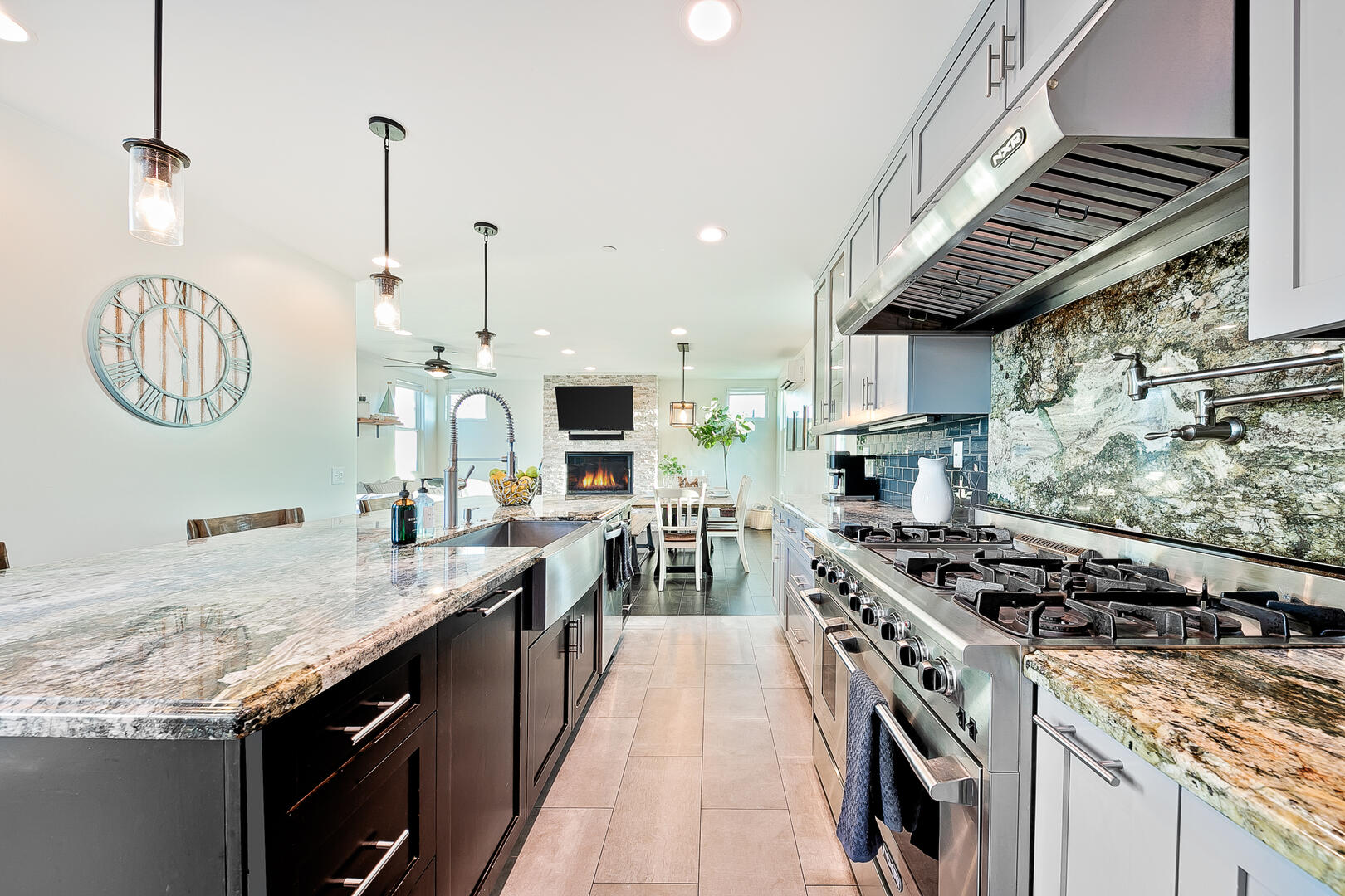 Deluxe Dover Retreat | Photo 16