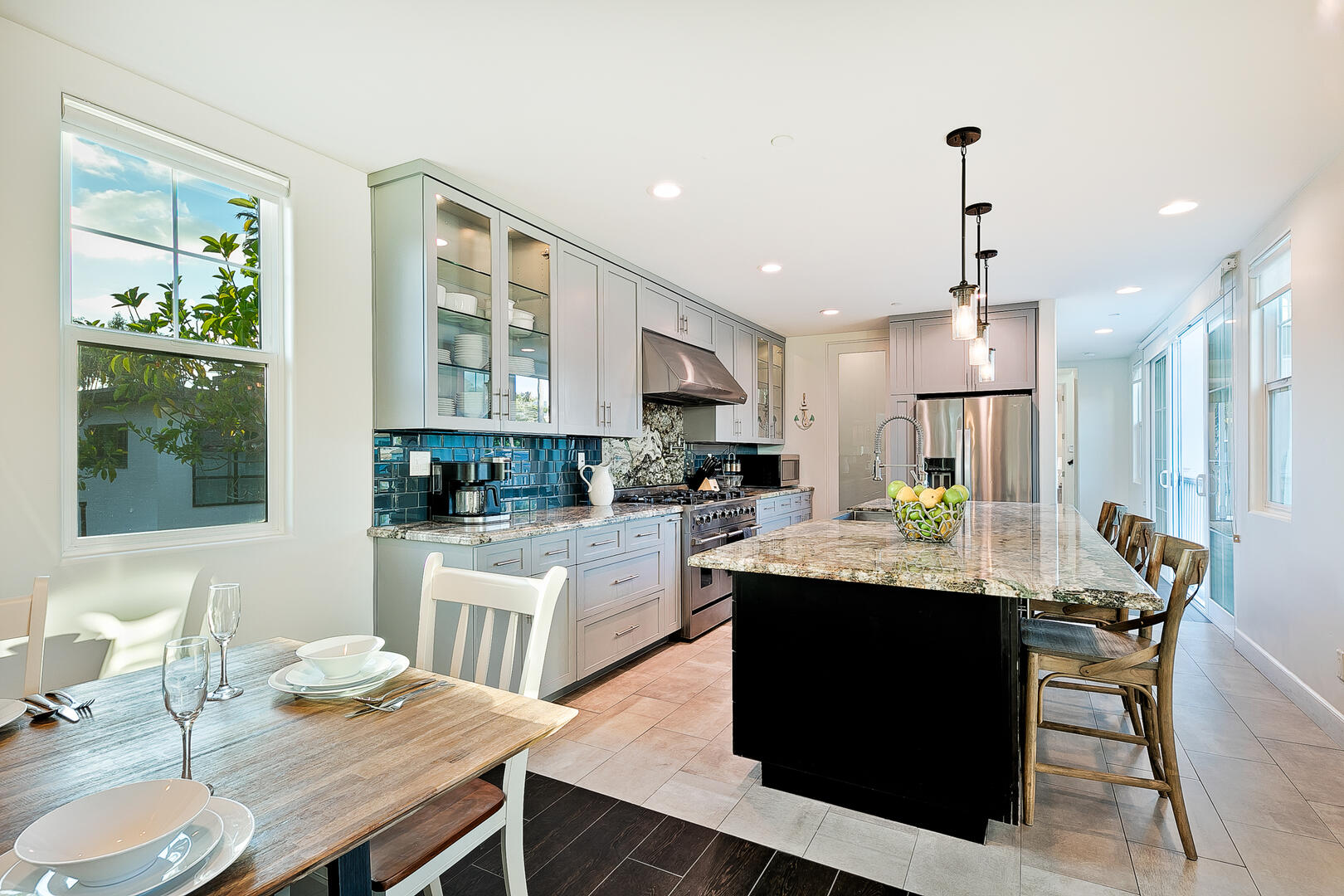 Deluxe Dover Retreat | Photo 14