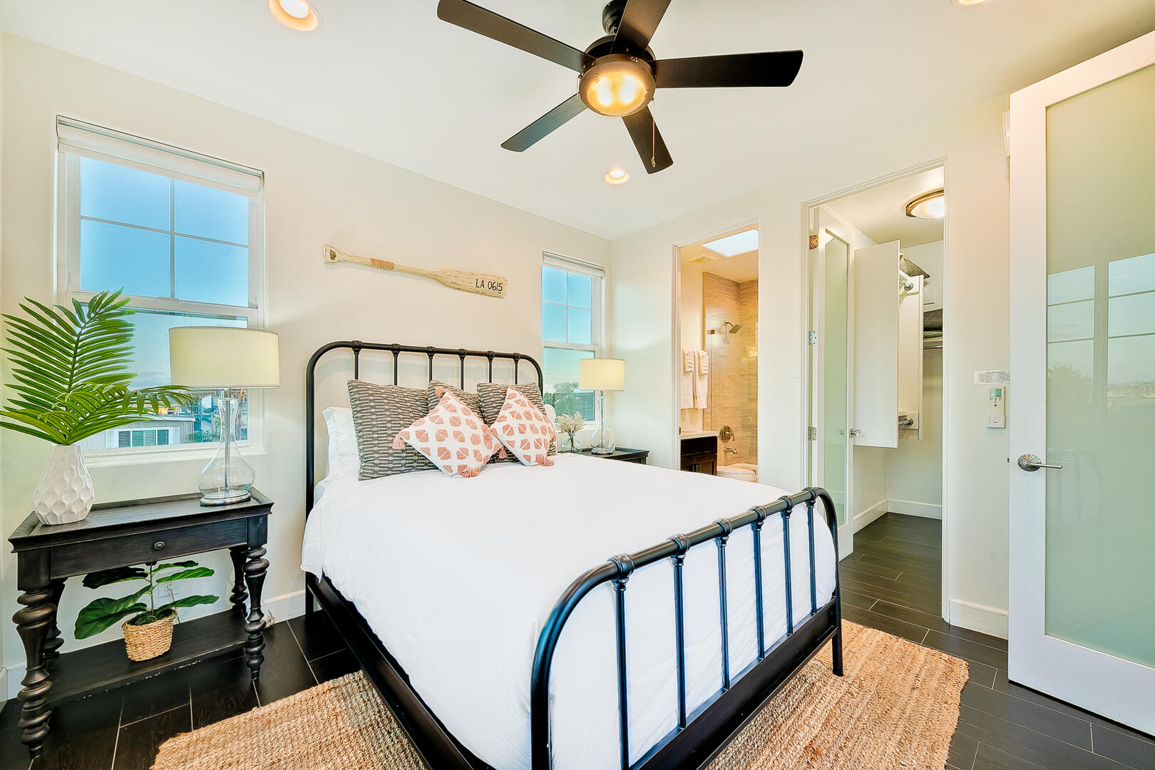 Deluxe Dover Retreat | Photo 29