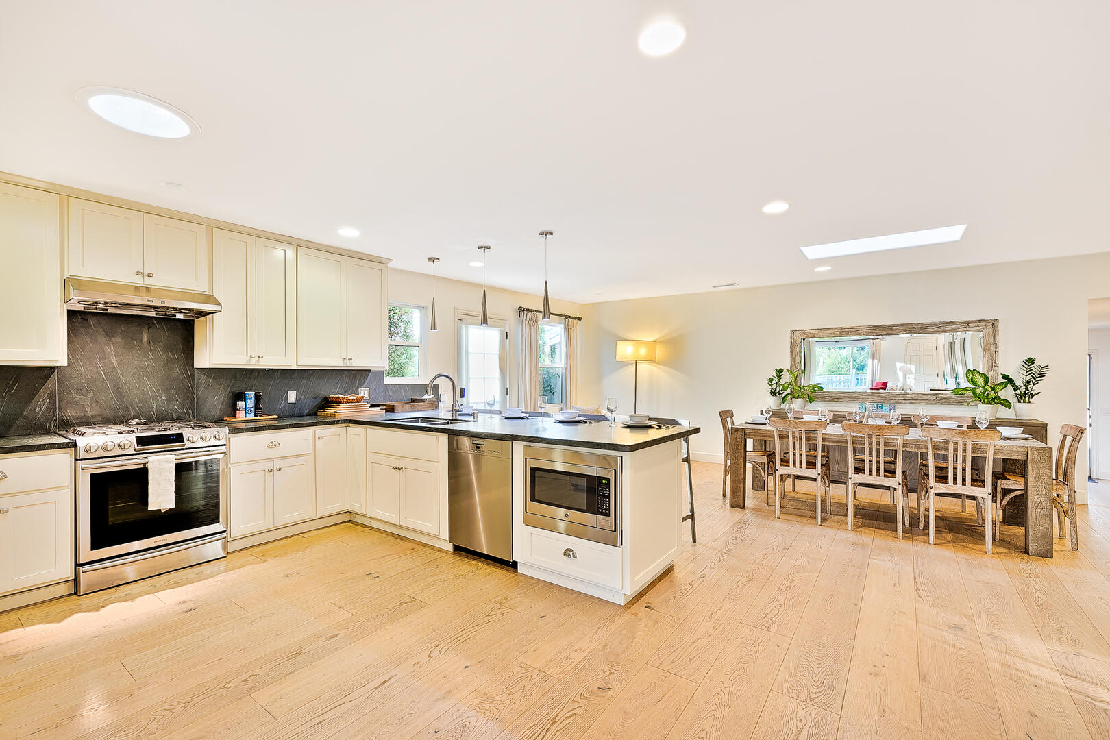 Mediterranean Villa | Photo 5