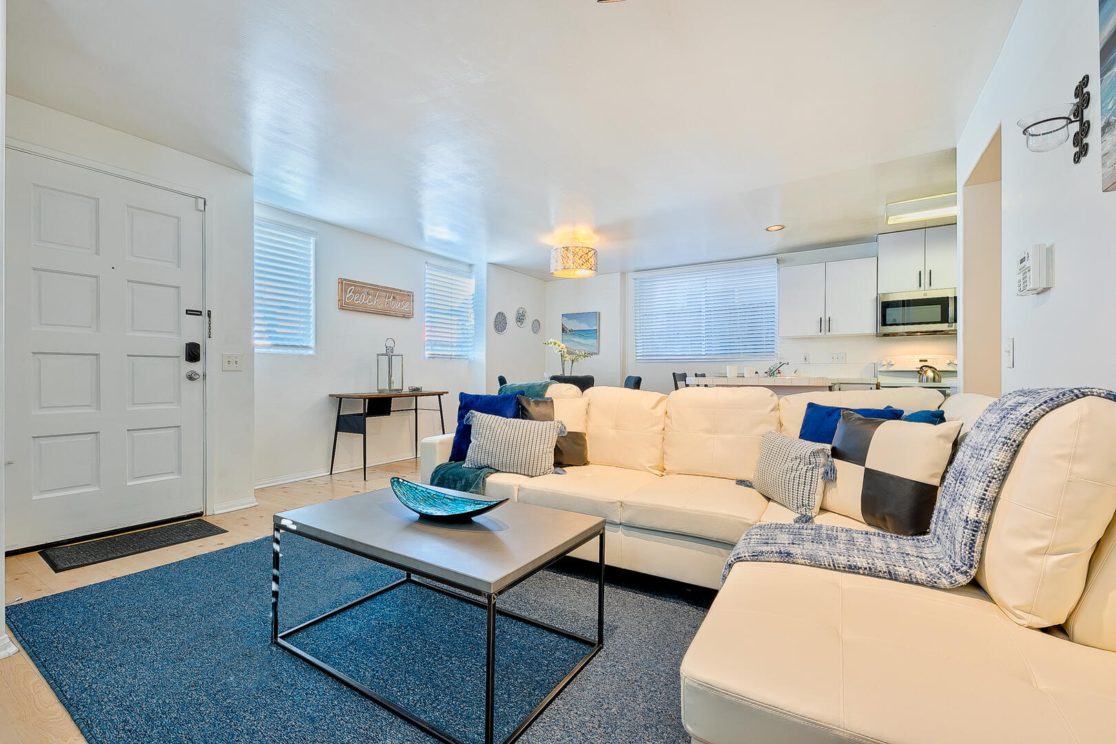 Beach Vibes | Photo 15