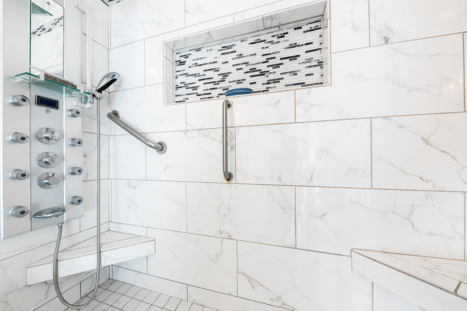 Ocean Front Retreat | Photo 10132