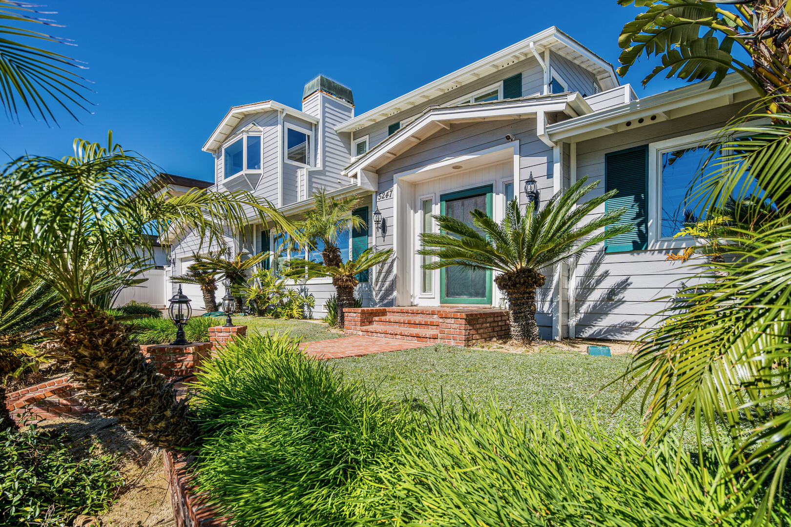 Coastal Luxury Comfort | Photo 32