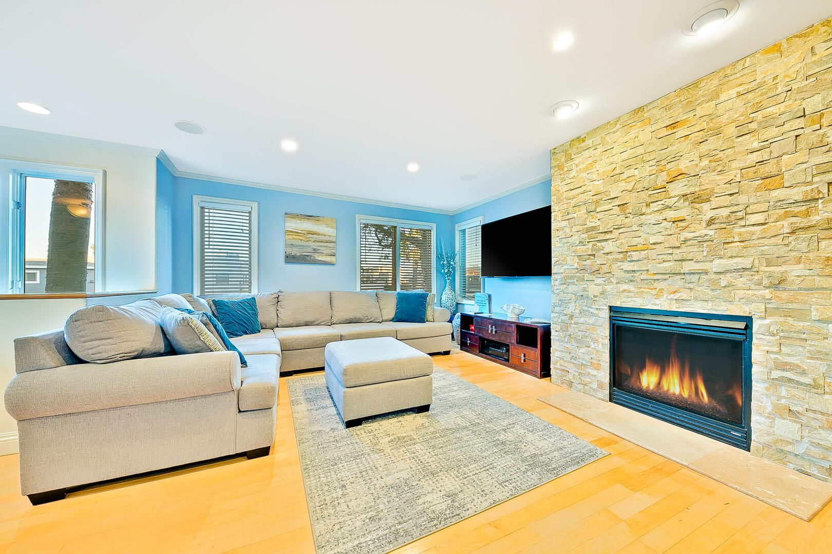 Rooftop Paradise | Photo 4