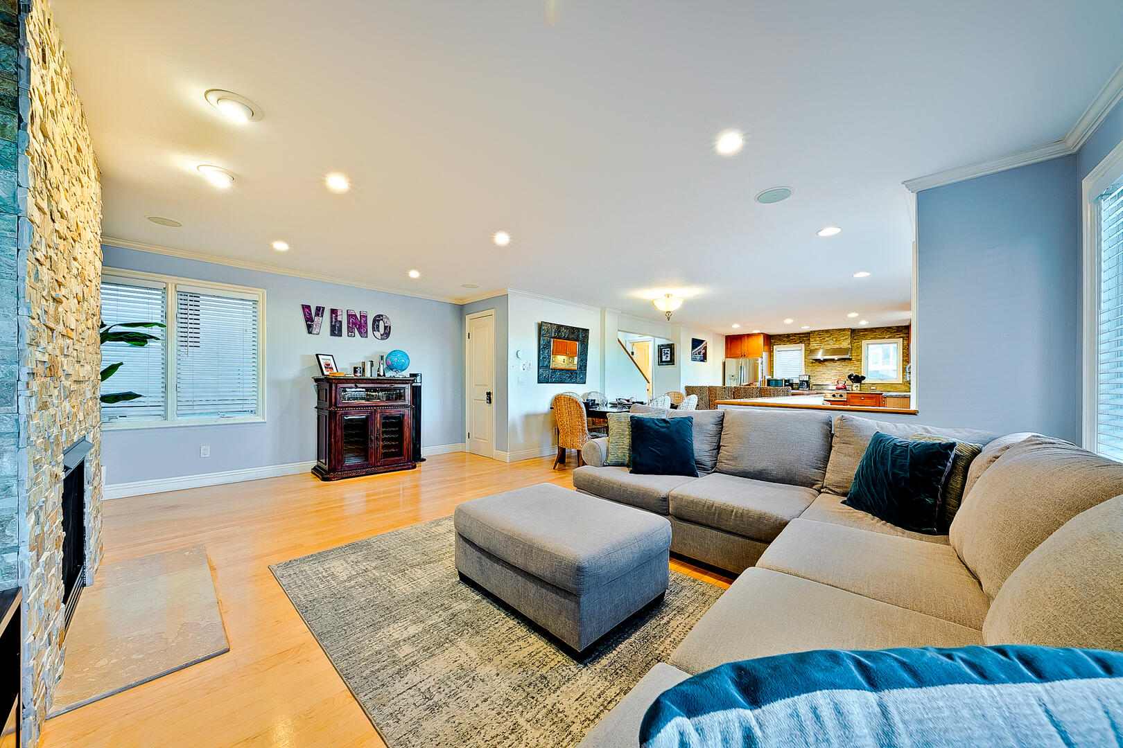 Rooftop Paradise | Photo 21