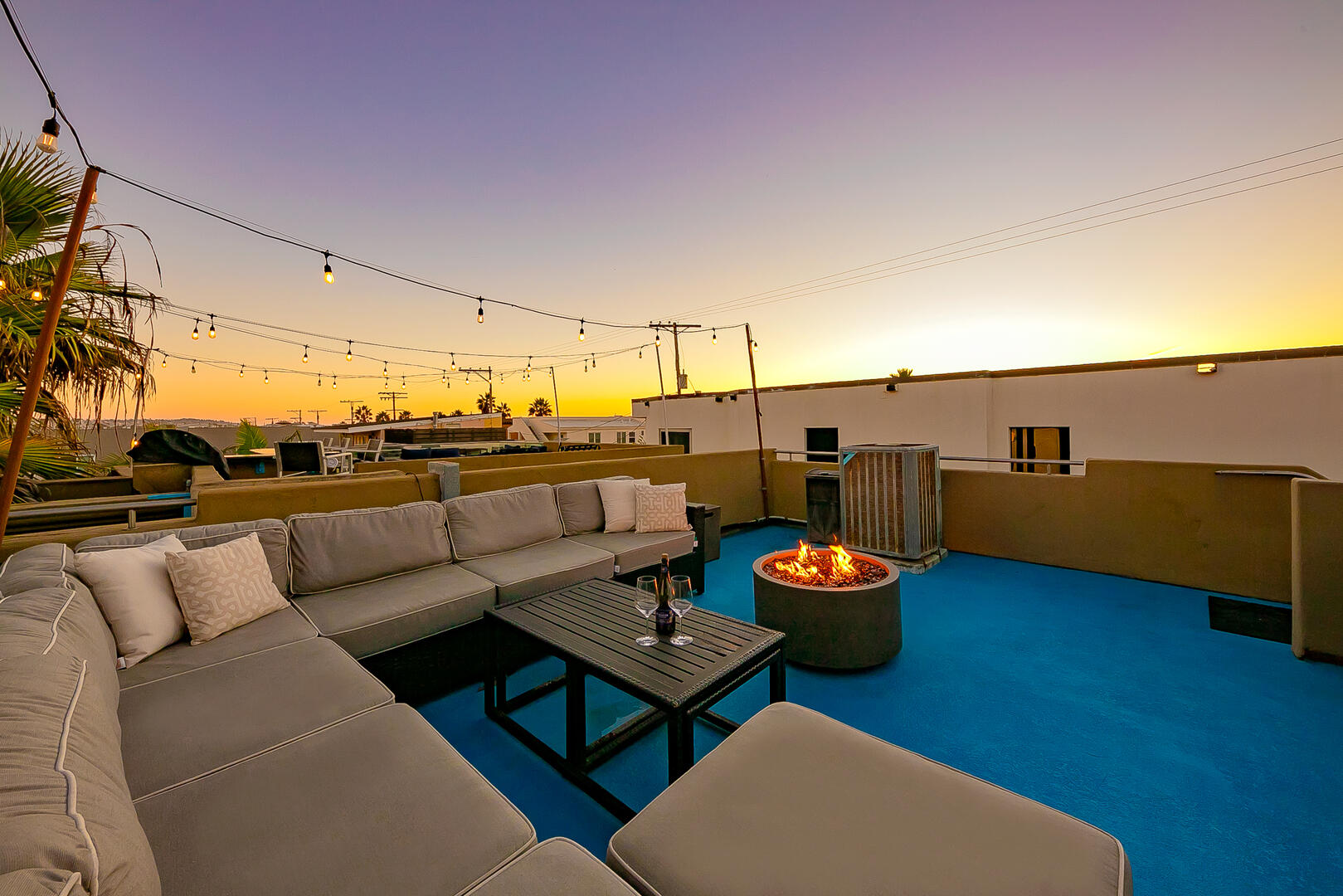 Rooftop Paradise | Photo 51