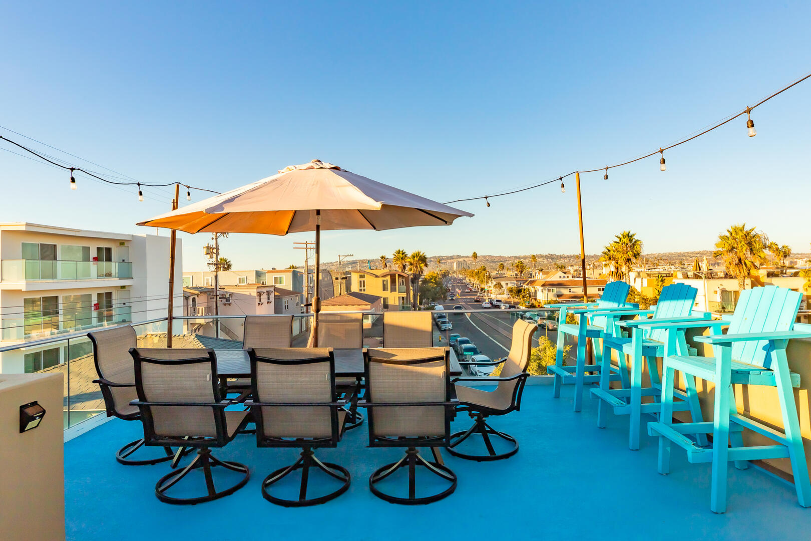 Rooftop Paradise | Photo 8