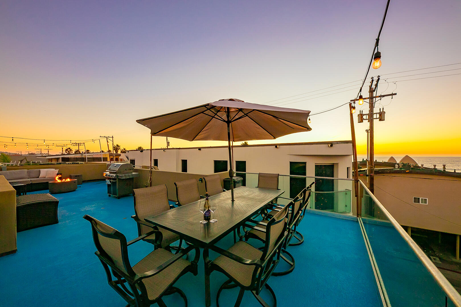 Rooftop Paradise | Photo 49