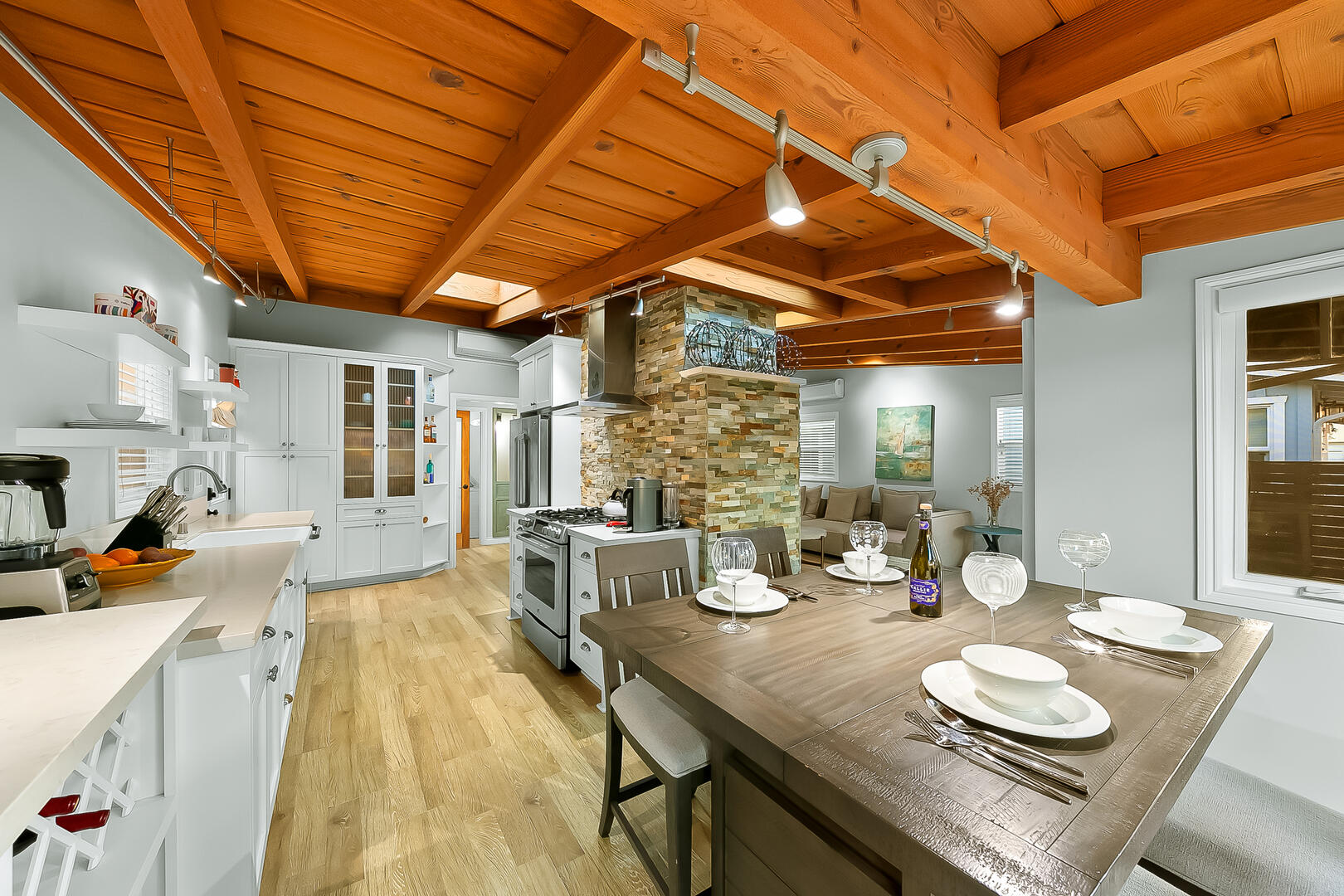 Avalon Beach Retreat | Photo 16