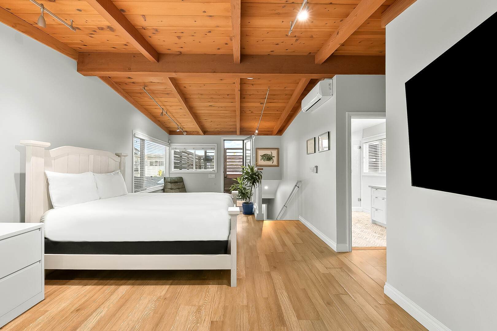 Avalon Beach Retreat | Photo 20