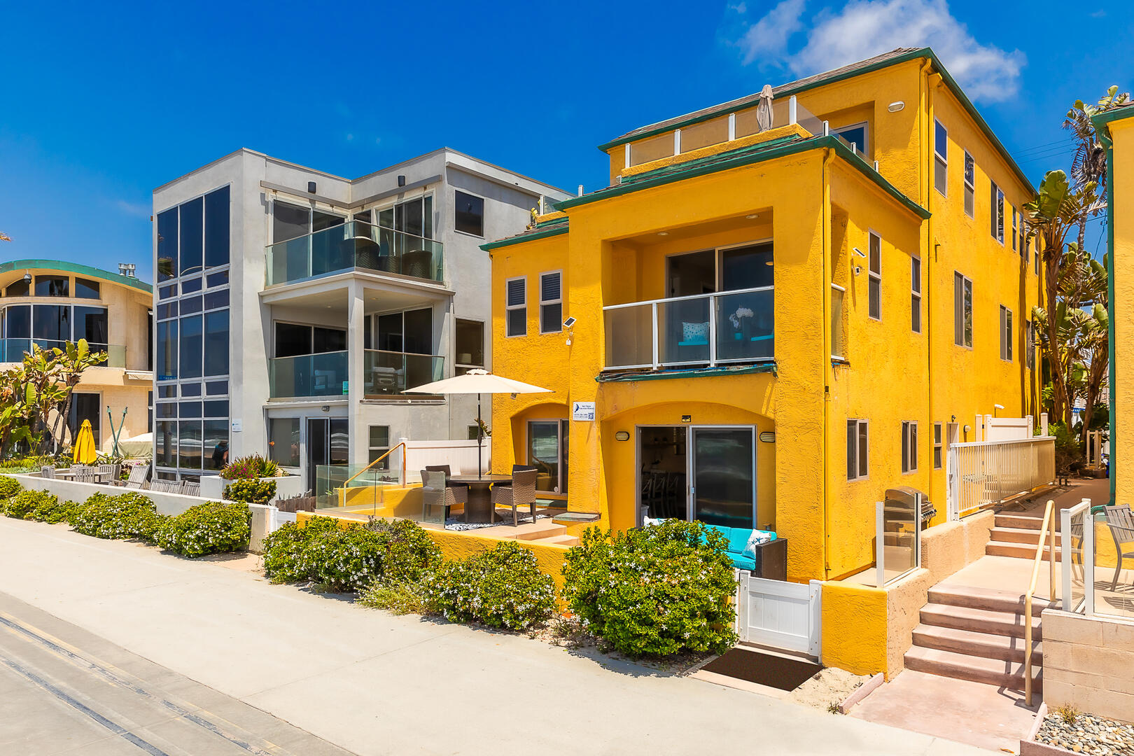 Nahant Oceanfront Penthouse Escape | Photo 9