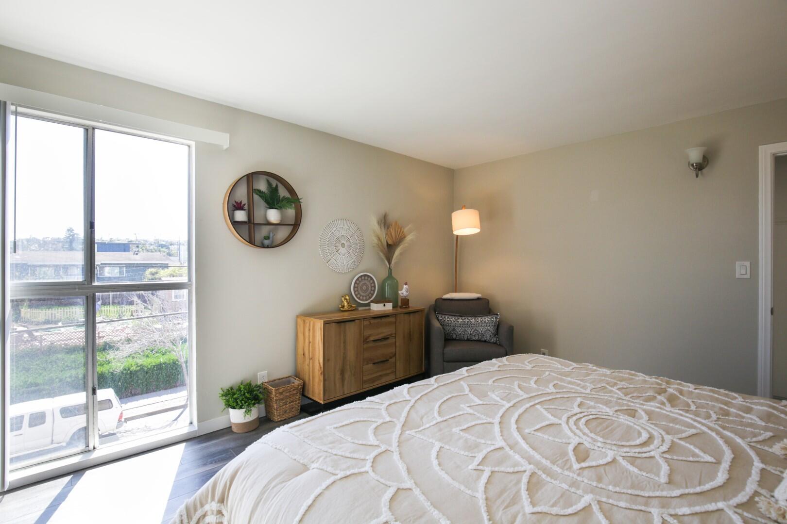 Ocean Beach Gem | Photo 21