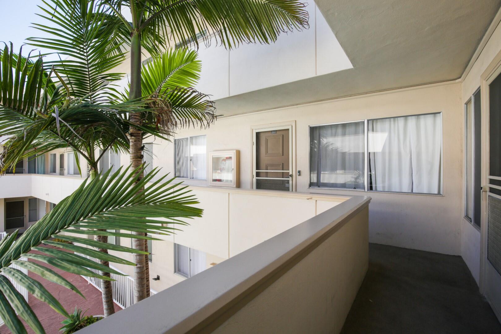 Ocean Beach Gem | Photo 25