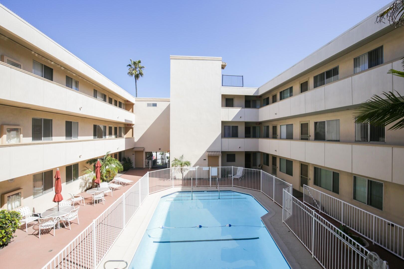 Ocean Beach Gem | Photo 26