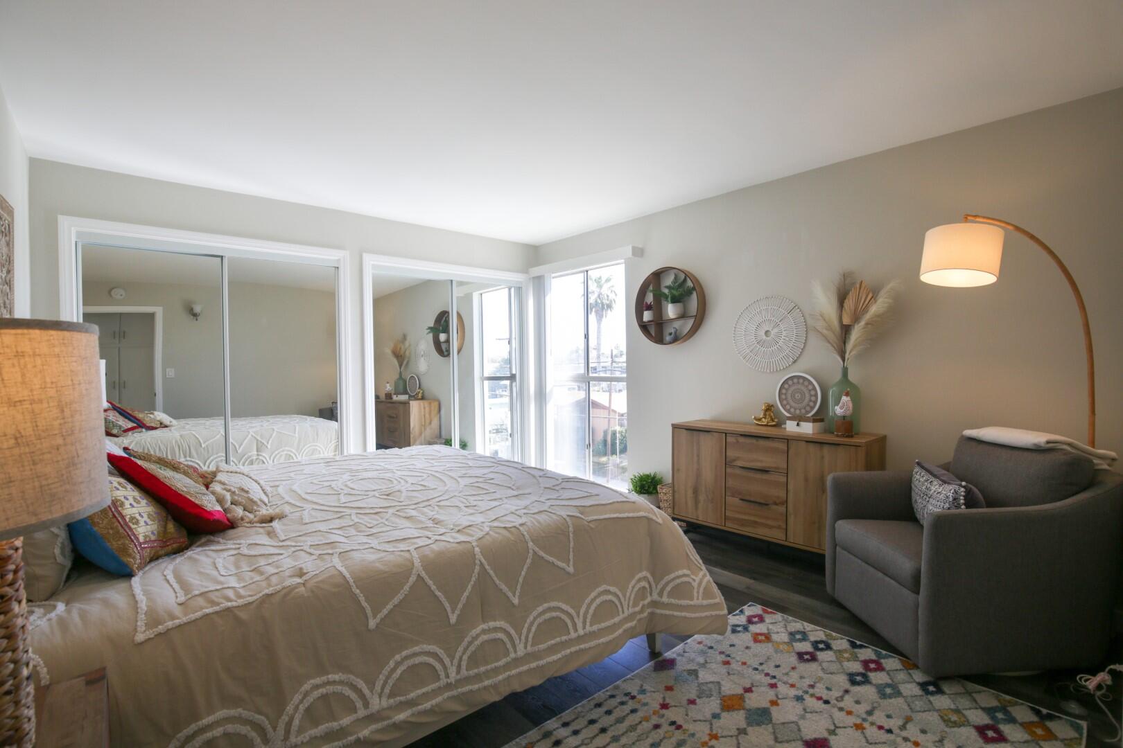 Ocean Beach Gem | Photo 3