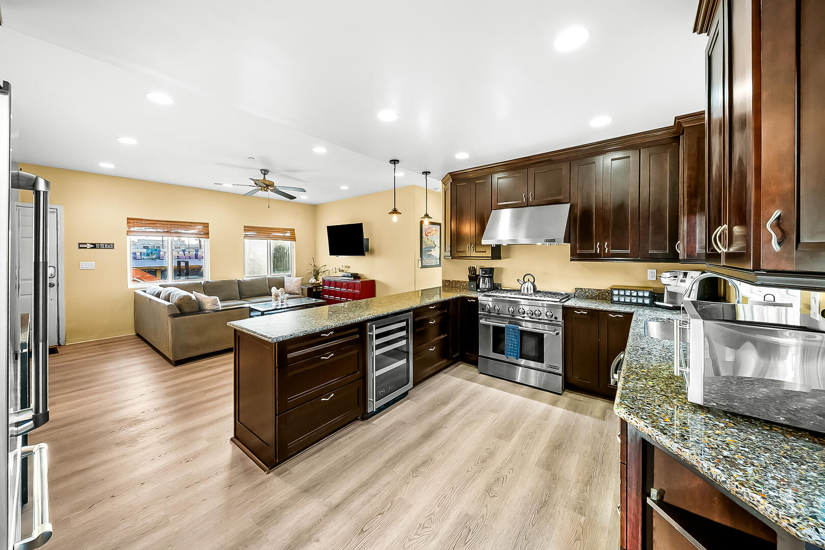 Forever Summer | Photo 4