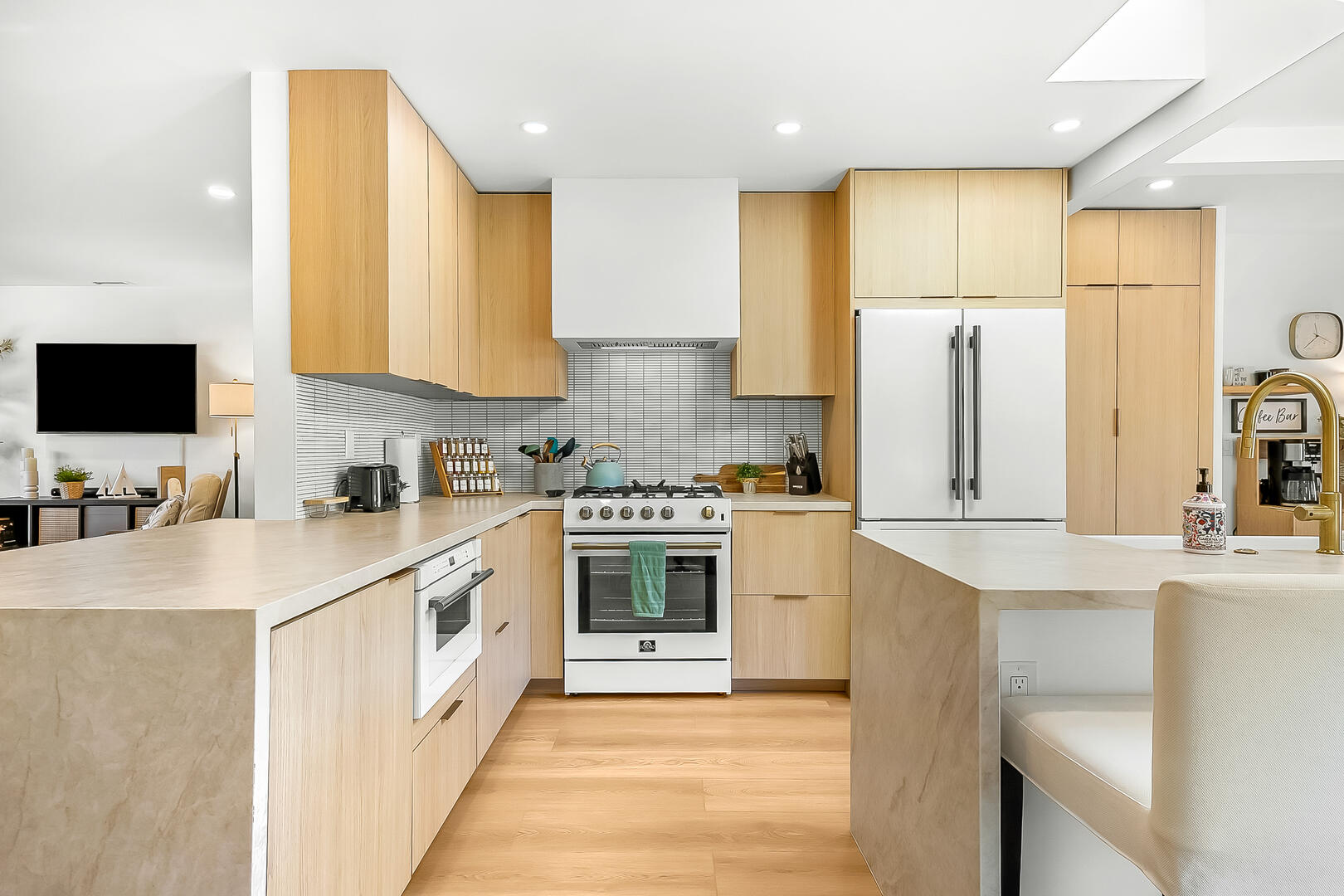 Point Loma Charmer | Photo 10