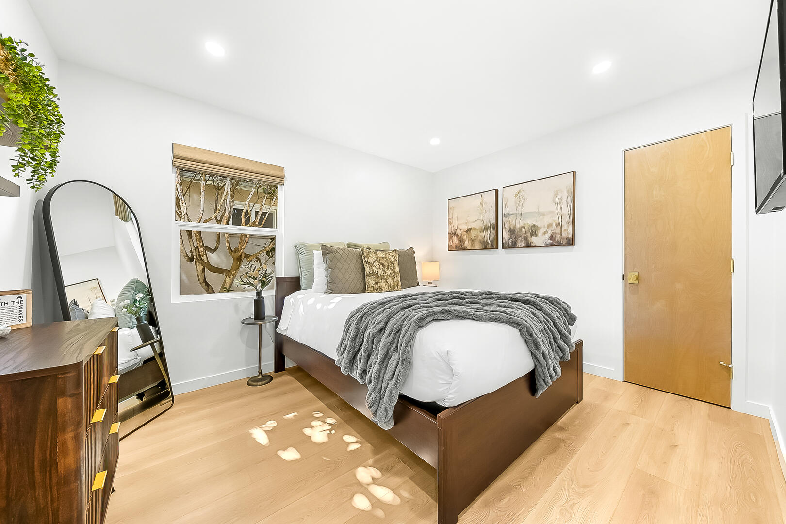 Point Loma Charmer | Photo 34