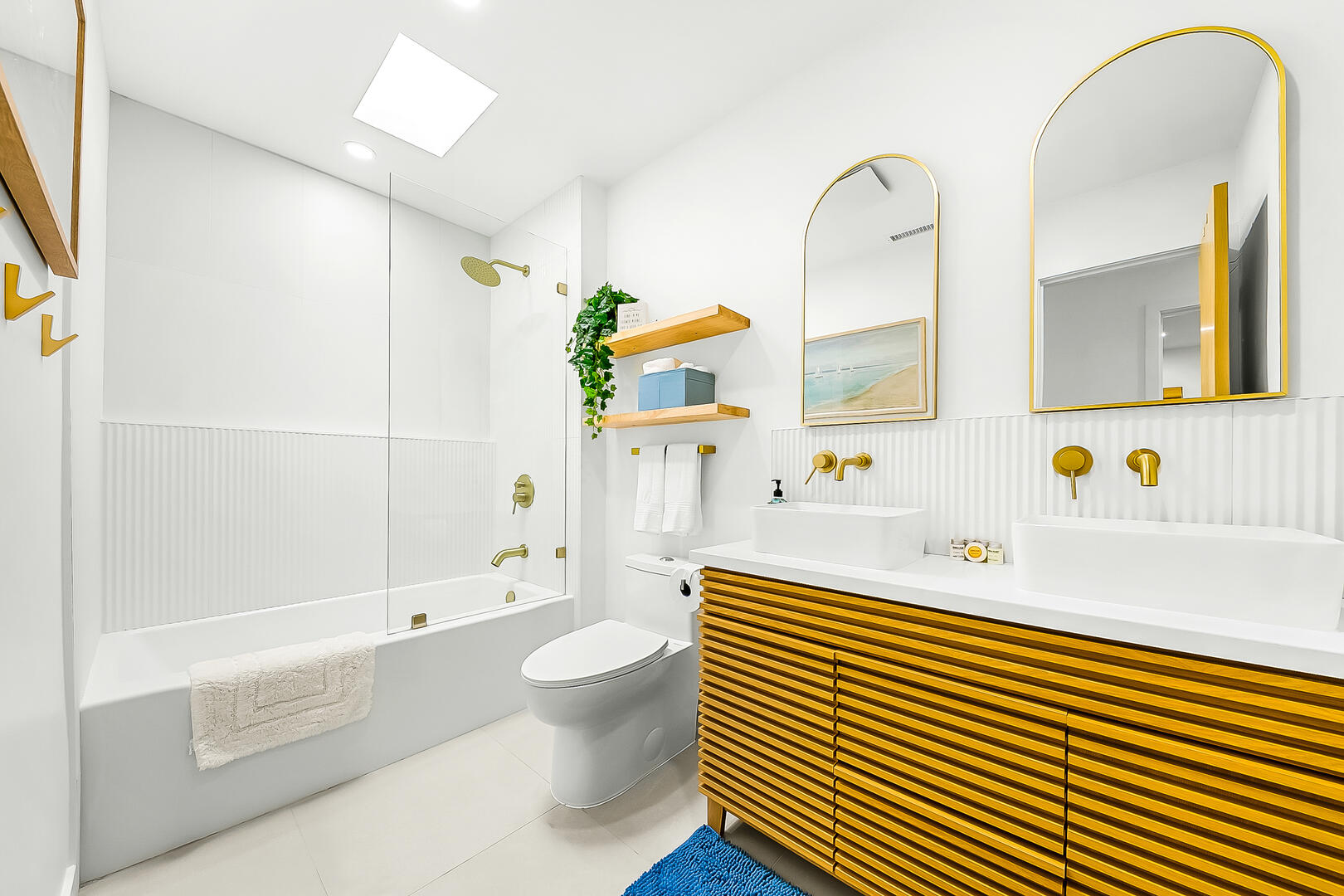 Point Loma Charmer | Photo 32