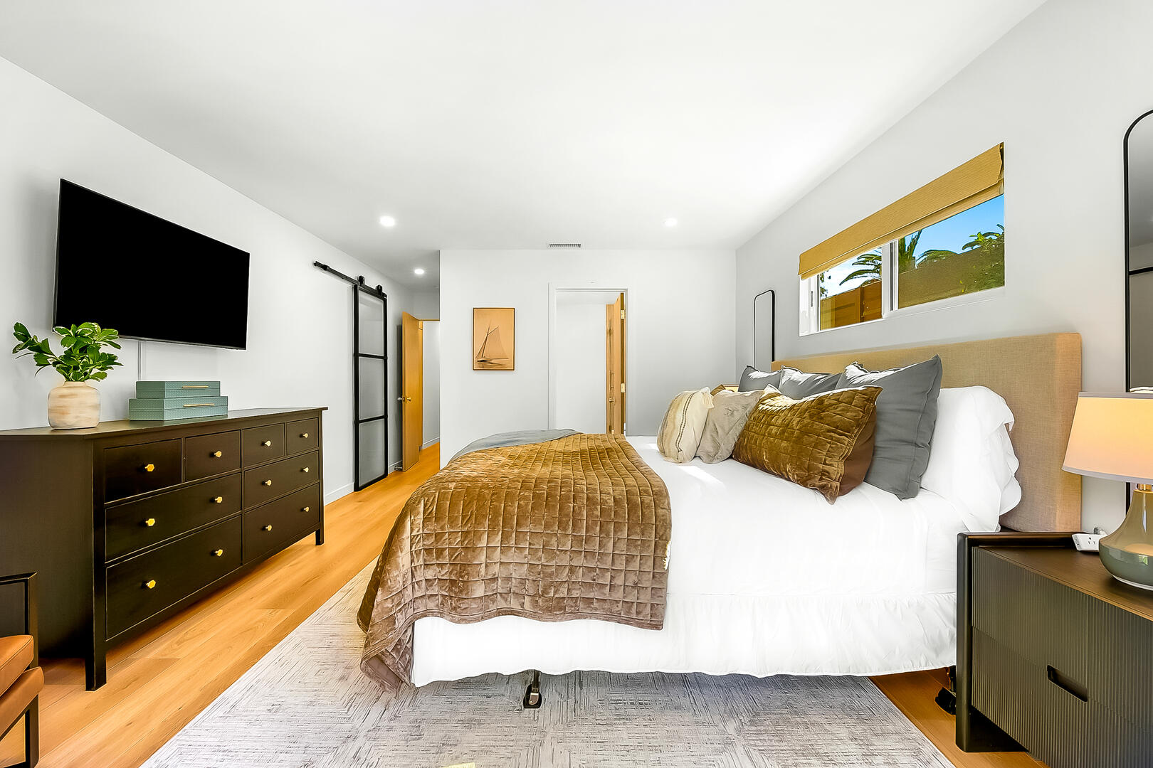 Point Loma Charmer | Photo 23