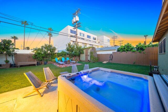 Seaside Beach Bungalow