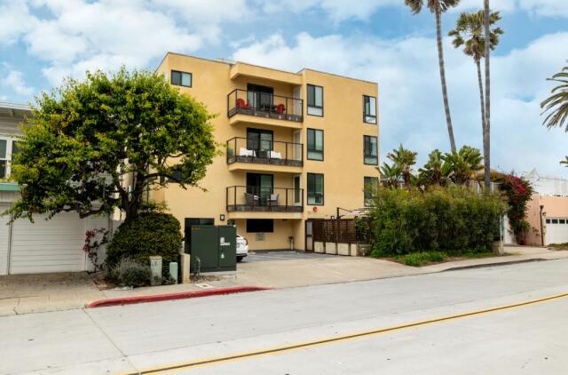 La Jolla High Tide | Photo 11