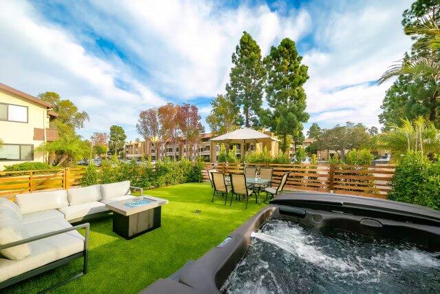 Diamond Gem - Private Yard, Hot Tub,Close to Beach | Photo 5