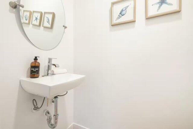 Pelican Place | Photo 24
