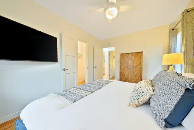 Pelican Place | Photo 9