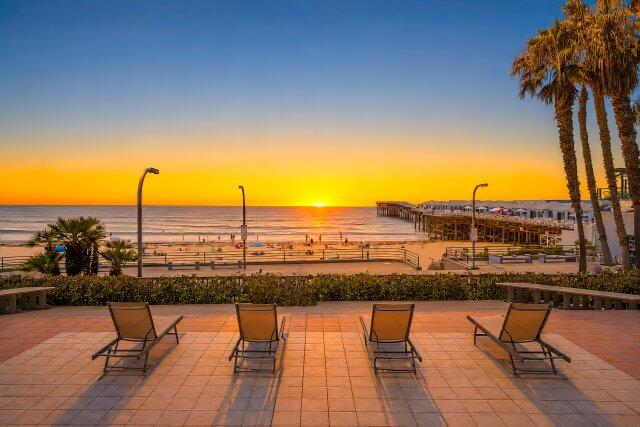 Crystal Pier Charmer