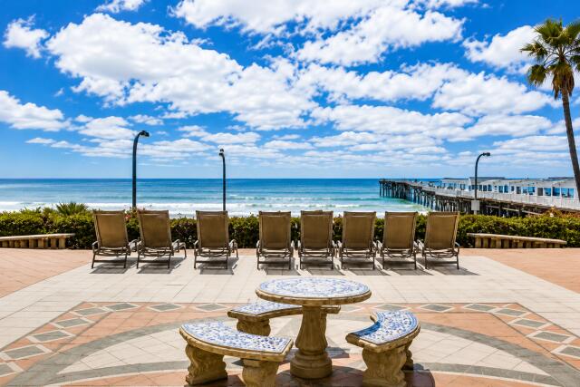 Crystal Pier Charmer