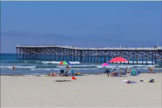 Crystal Pier Charmer | Photo 6